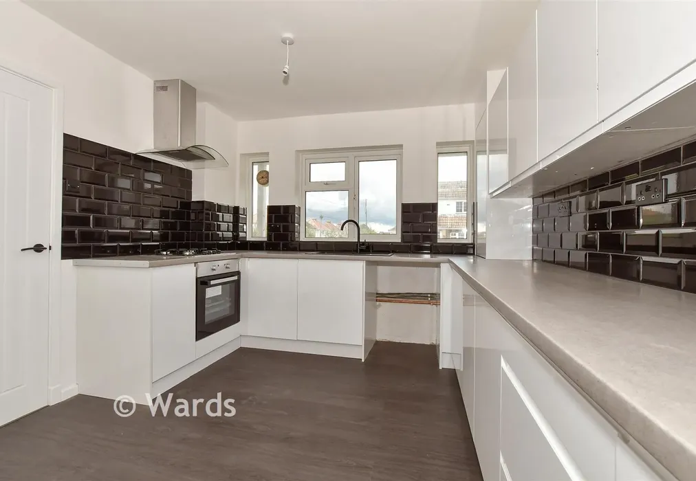 Kitchen - Rectory Road, Deal, Kent - Wards of Kent