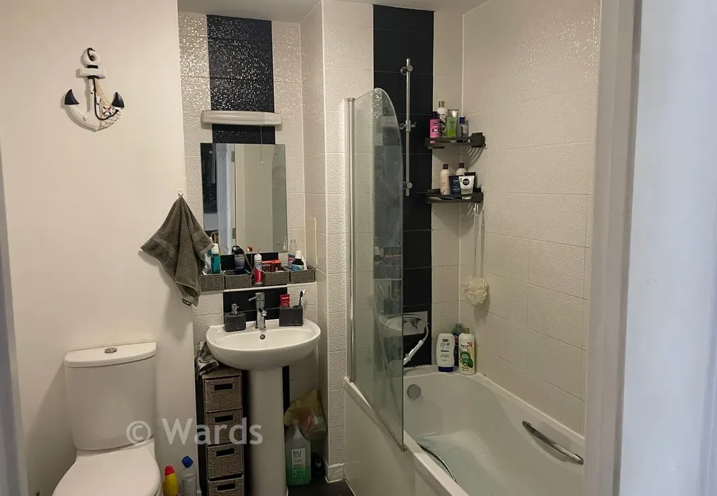 Bathroom - Monarch Close, Maidstone, Kent - Wards of Kent