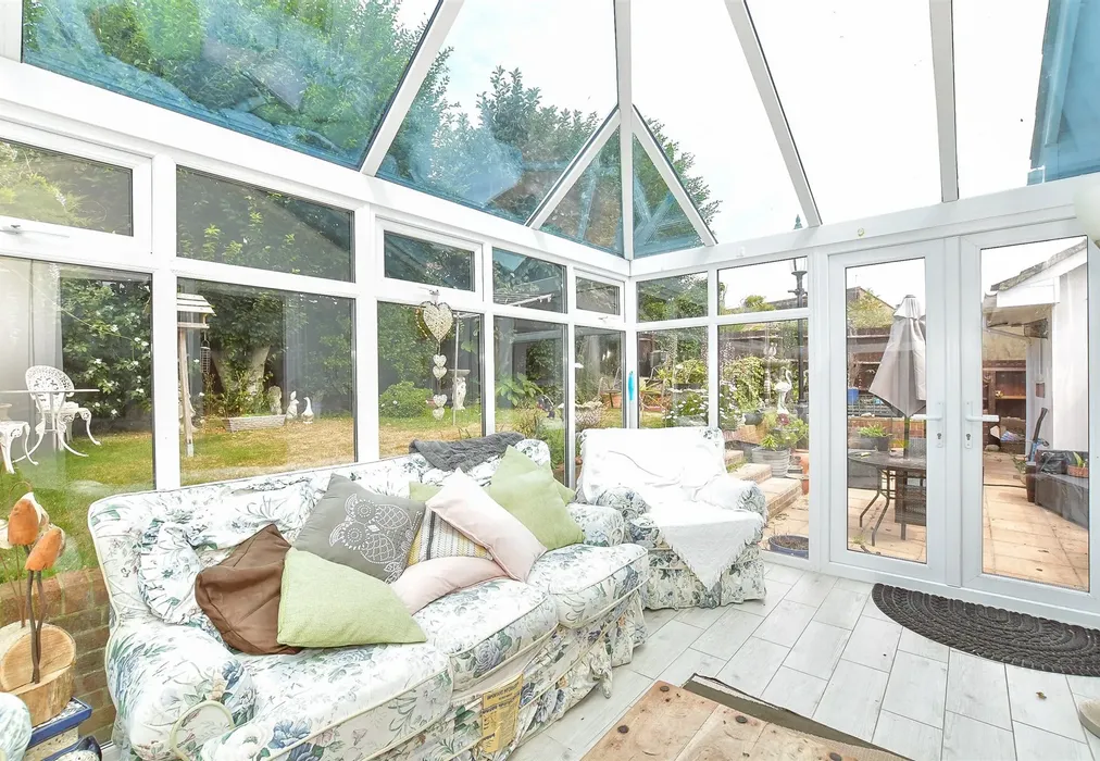 Conservatory - Well Road, Bognor Regis, West Sussex - Wards of Kent