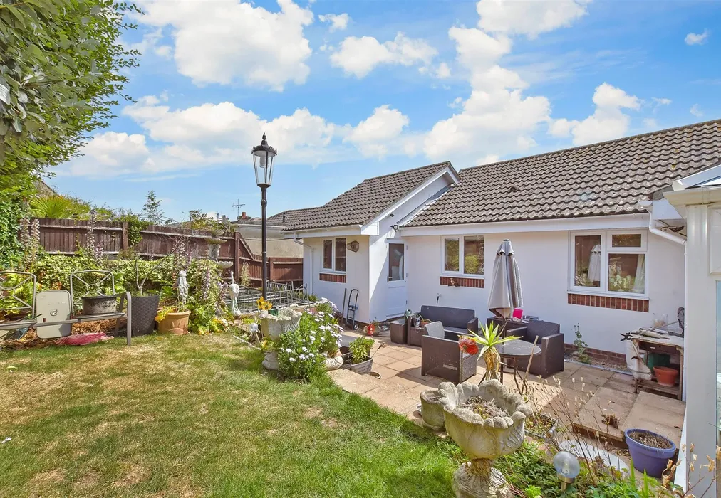 Rear Garden - Well Road, Bognor Regis, West Sussex - Wards of Kent