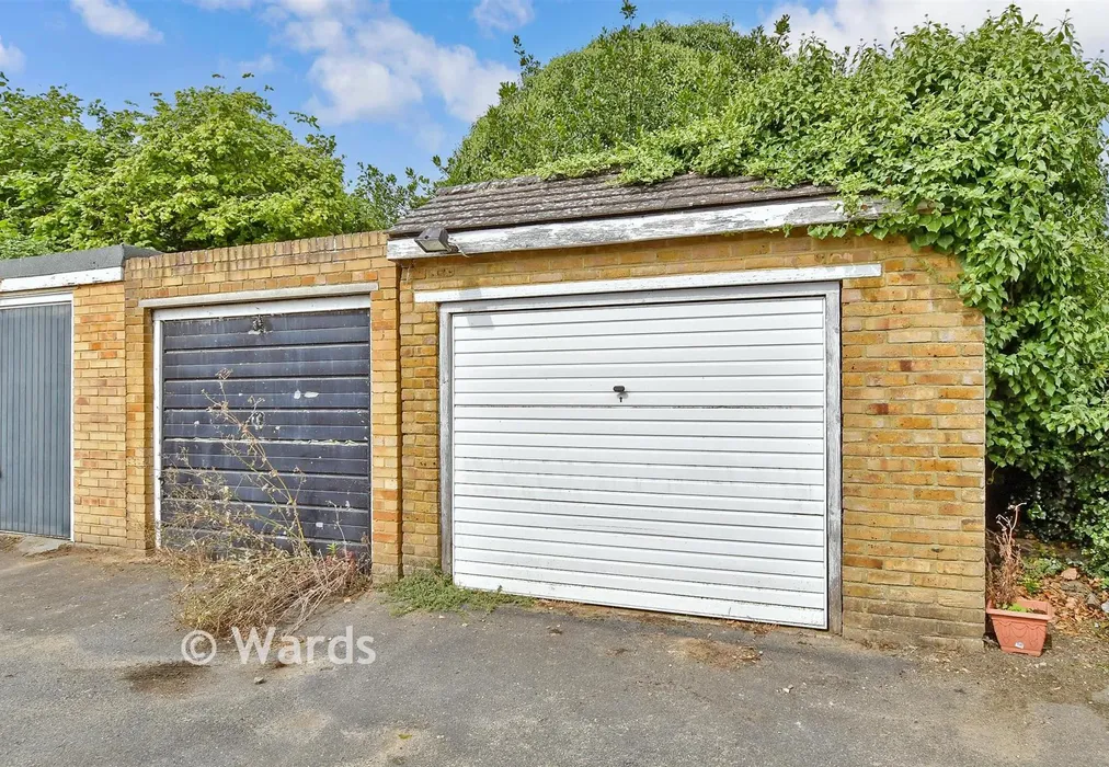 Garage - Vincent Road, Sittingbourne, Kent - Wards of Kent