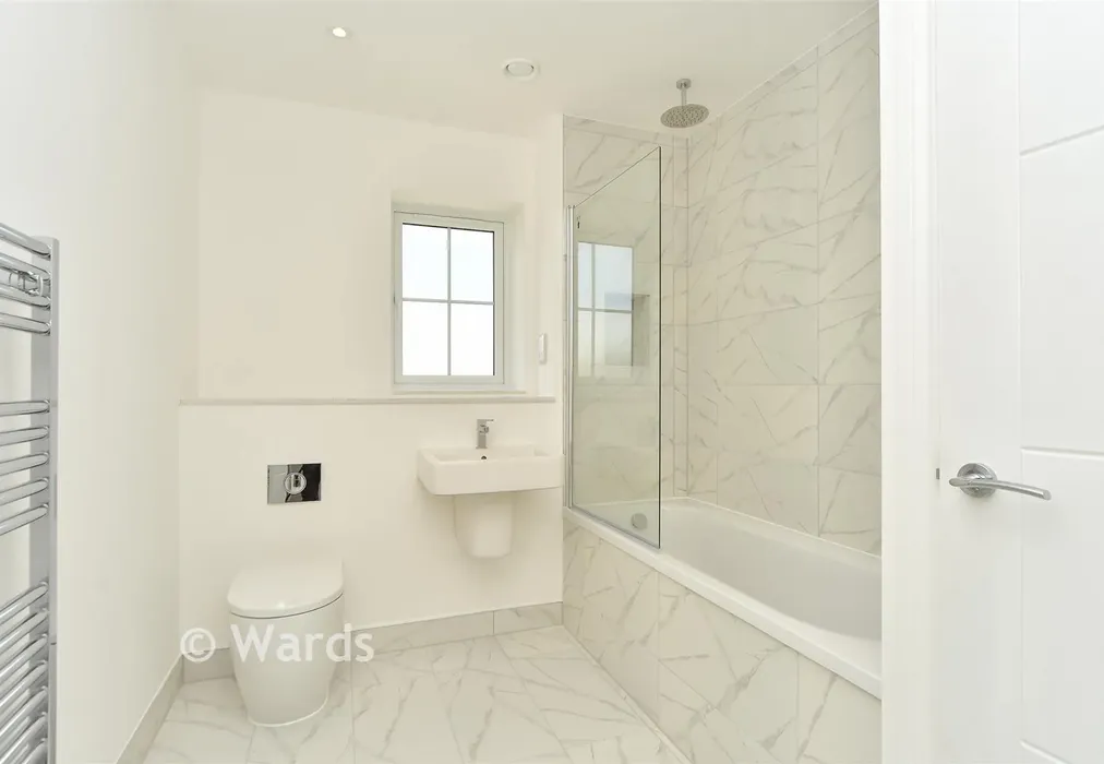 Bathroom - Willow Close, Chequers Road, Minster On Sea, Sheerness, Kent - Wards of Kent