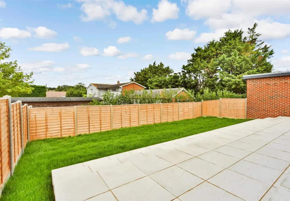 Rear Garden - Willow Close, Chequers Road, Minster On Sea, Sheerness, Kent - Wards of Kent