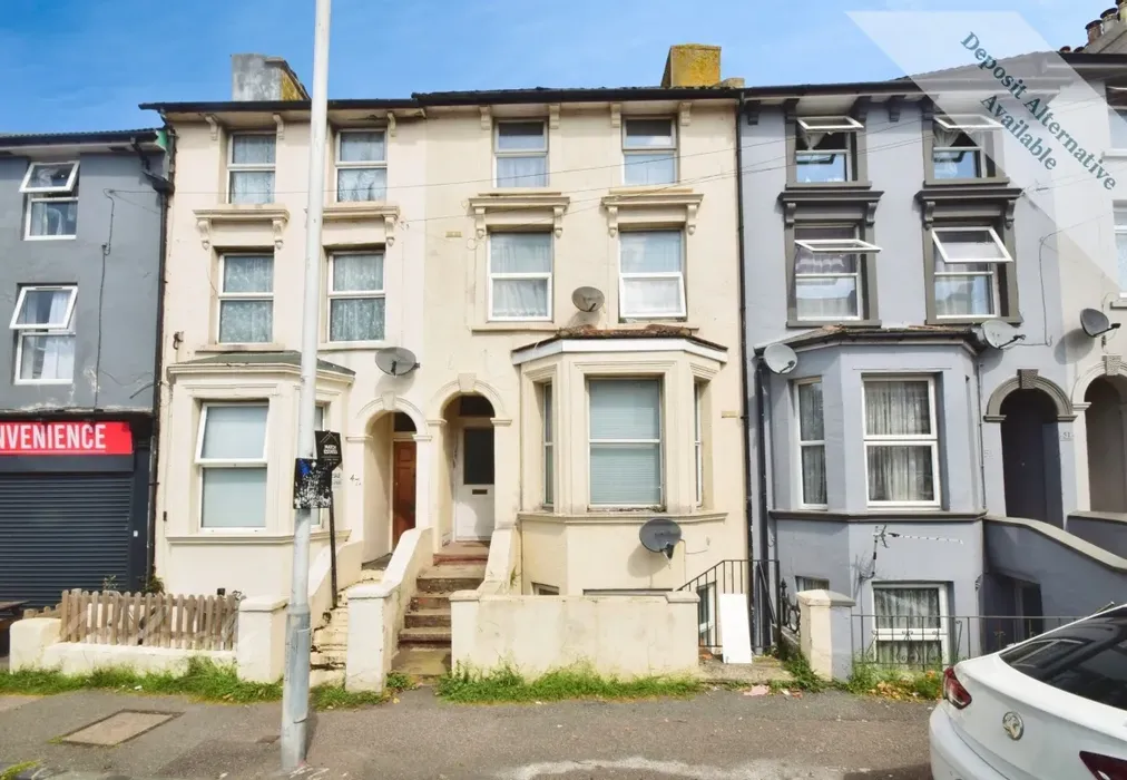 Front - Dover Road Folkestone CT20 - Wards of Kent