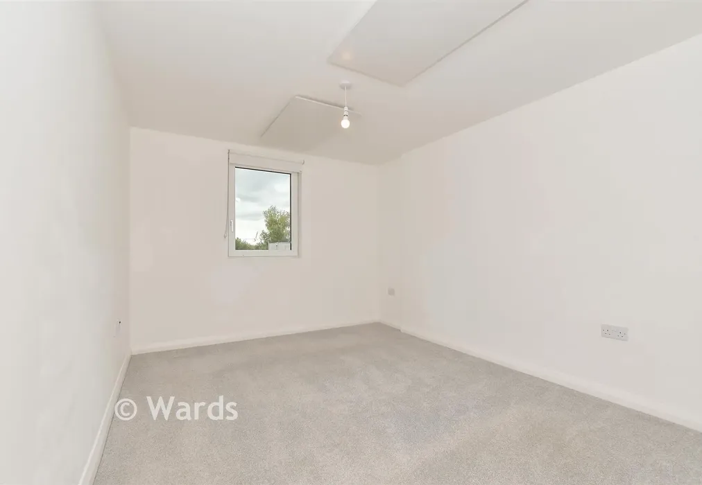 Bedroom 1 - Isabelle Way, Ashford, Kent - Wards of Kent