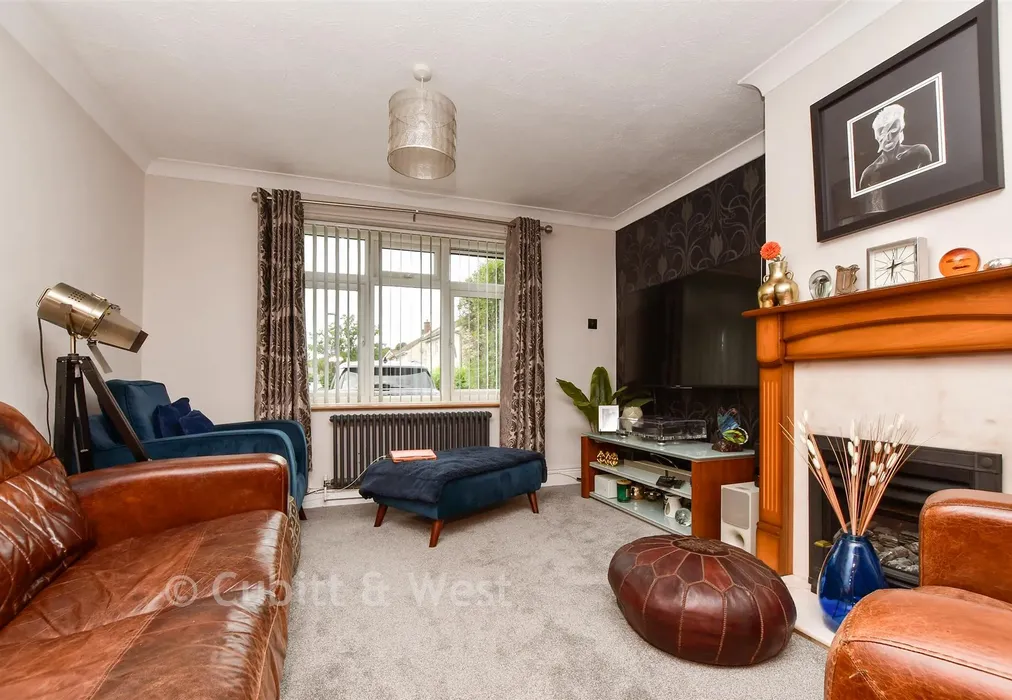 Lounge/Diner - Cloverlands, Northgate, Crawley, West Sussex - Wards of Kent