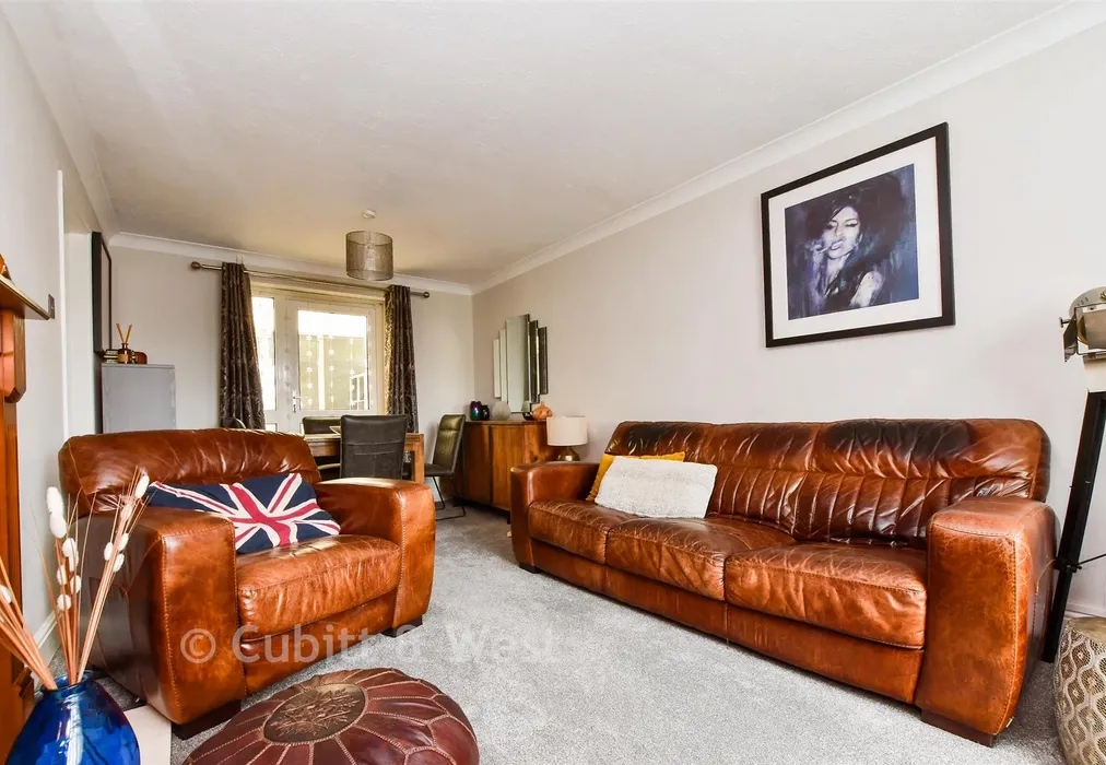 Lounge/Diner - Cloverlands, Northgate, Crawley, West Sussex - Wards of Kent