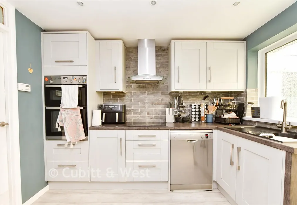 Kitchen - Cloverlands, Northgate, Crawley, West Sussex - Wards of Kent