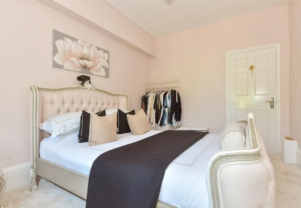 Bedroom - School Road, Tilmanstone, Deal, Kent - Wards of Kent