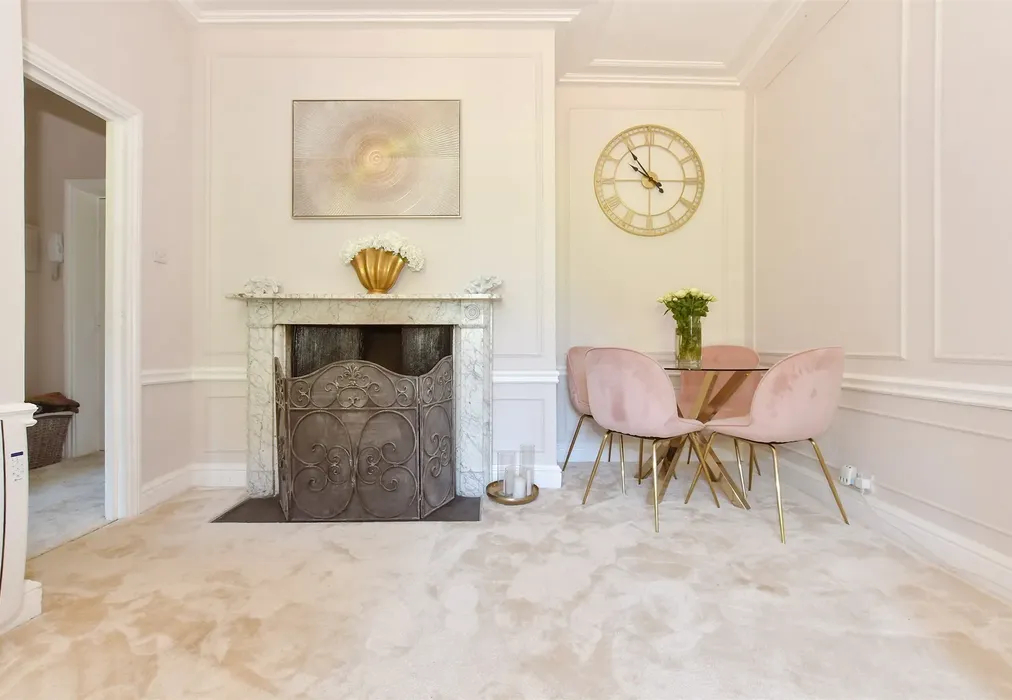 Lounge/ Diner - School Road, Tilmanstone, Deal, Kent - Wards of Kent