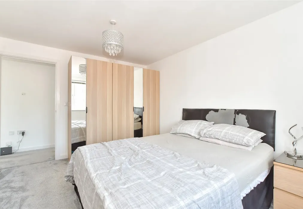 Bedroom 1 - Blakiston Close, Ashington, Pulborough, West Sussex - Wards of Kent