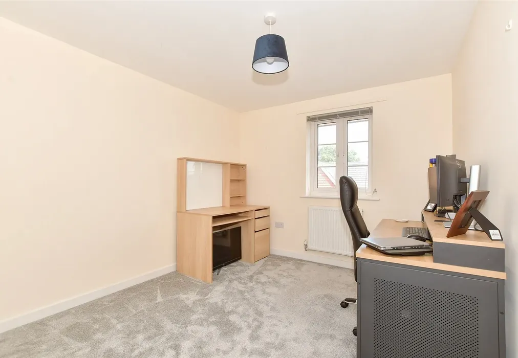 Bedroom 2 - Blakiston Close, Ashington, Pulborough, West Sussex - Wards of Kent