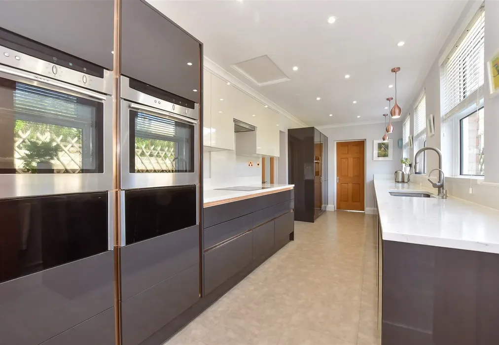 Kitchen - Easole Street, Nonington, Canterbury, Kent - Wards of Kent