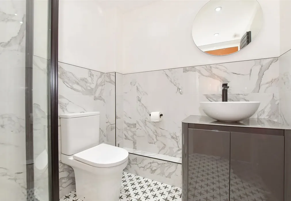 Shower Room - Easole Street, Nonington, Canterbury, Kent - Wards of Kent