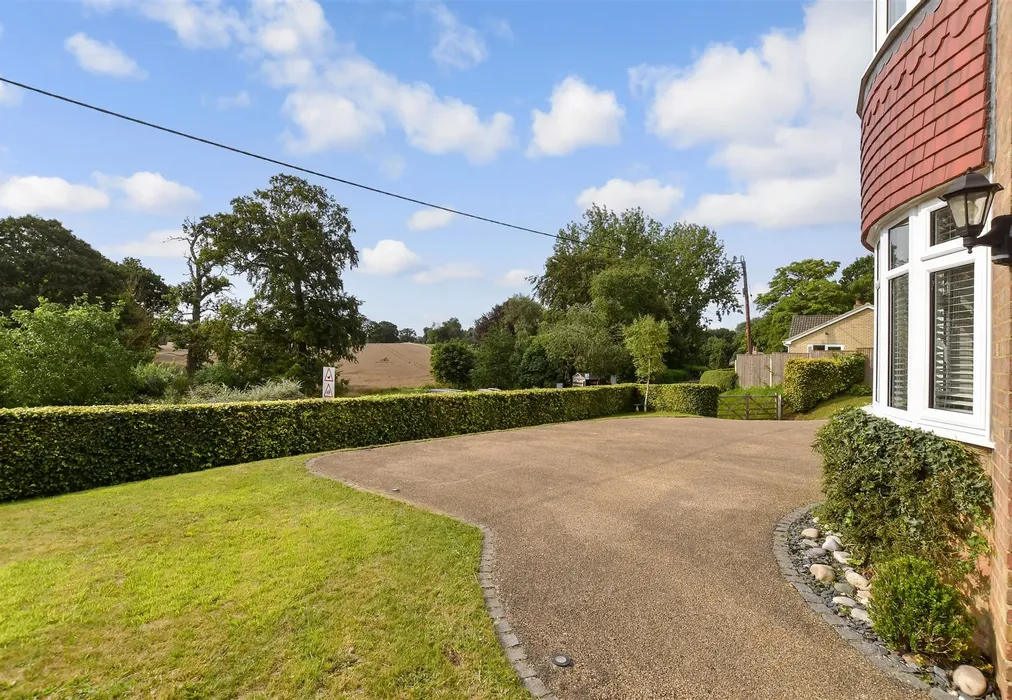 Driveway/Parking - Easole Street, Nonington, Canterbury, Kent - Wards of Kent