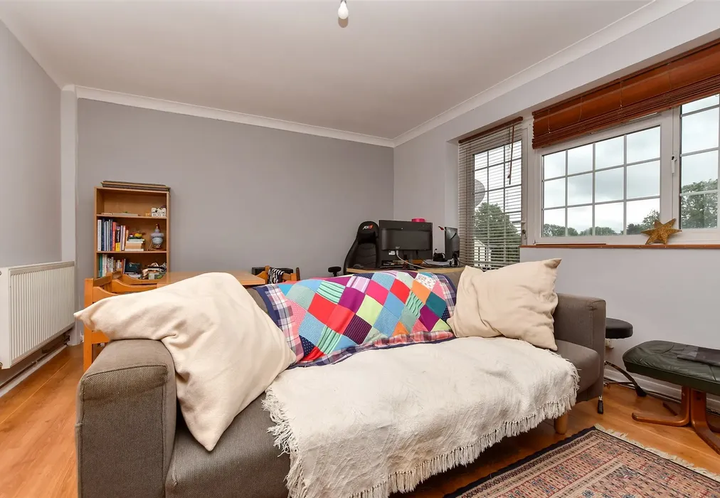 Lounge - Morden Close, Tadworth, Surrey - Wards of Kent