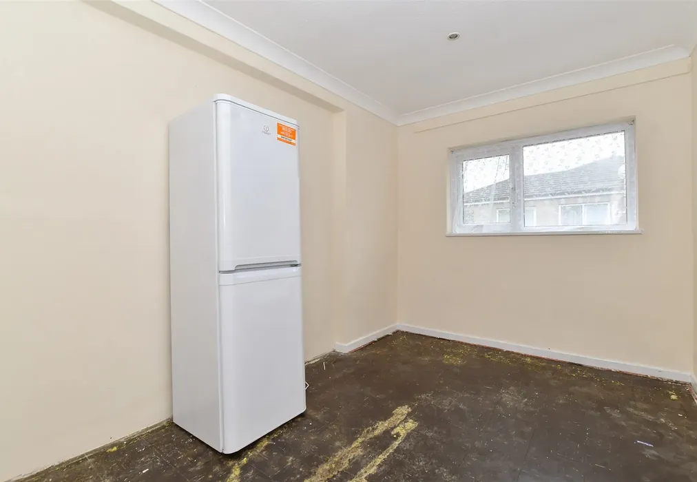 Dining Room - Sturrocks, Basildon, Essex - Wards of Kent