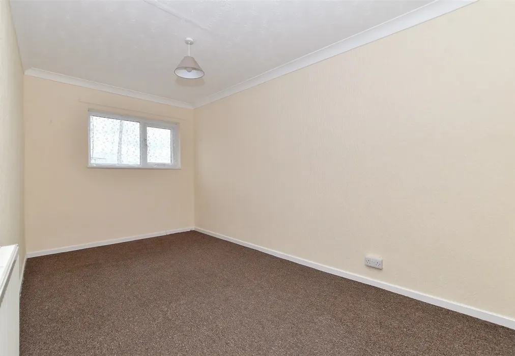 Bedroom 2 - Sturrocks, Basildon, Essex - Wards of Kent