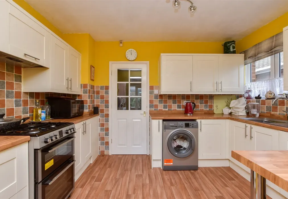 Kitchen - St. Anthony's Way, Cliftonville, Margate, Kent - Wards of Kent