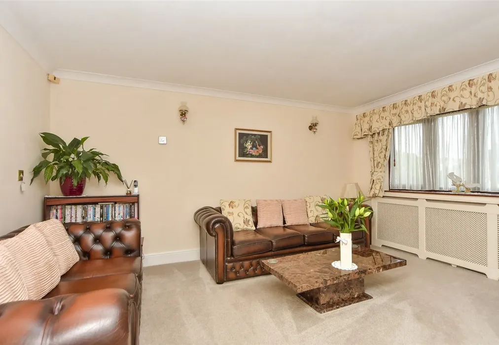 Sitting Area - Seaside Avenue, Minster-On-Sea, Sheerness, Kent - Wards of Kent