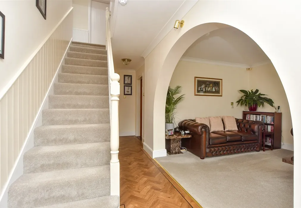 Entrance Hall - Seaside Avenue, Minster-On-Sea, Sheerness, Kent - Wards of Kent