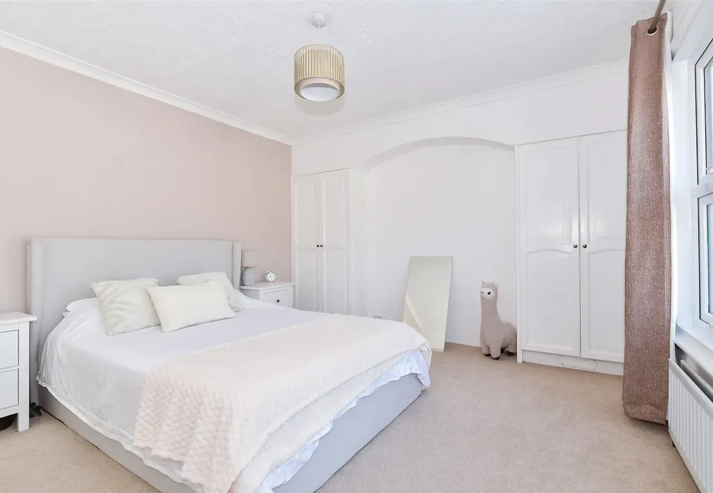 Bedroom 1 - Heathorn Street, Maidstone, Kent - Wards of Kent