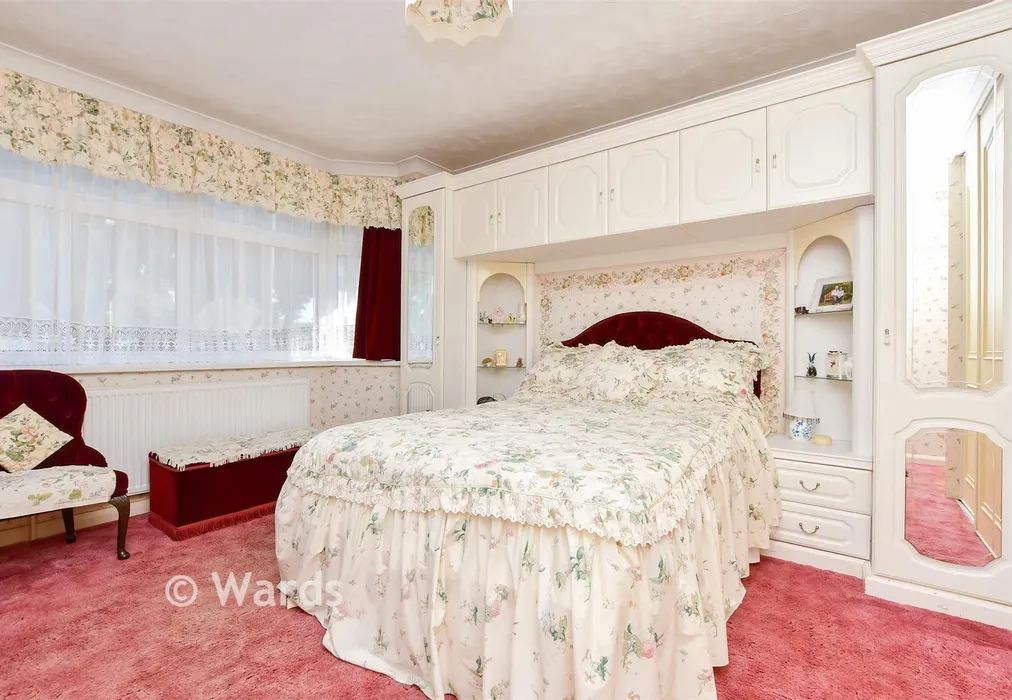 Bedroom 1 - Northdown Park Road, Margate, Kent - Wards of Kent