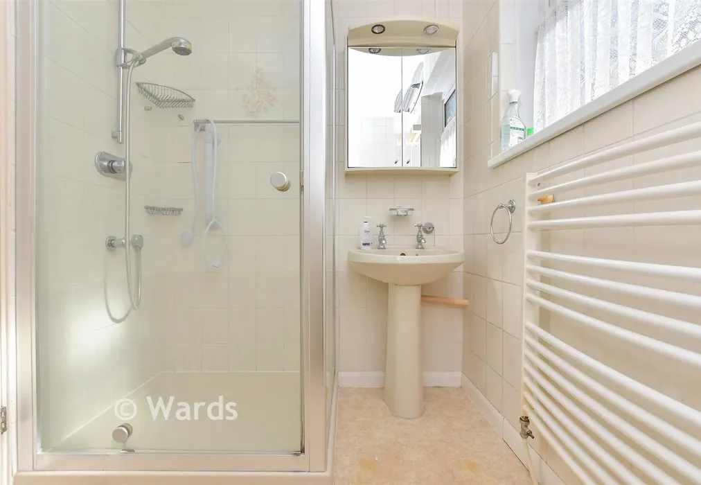 Shower Room - Northdown Park Road, Margate, Kent - Wards of Kent