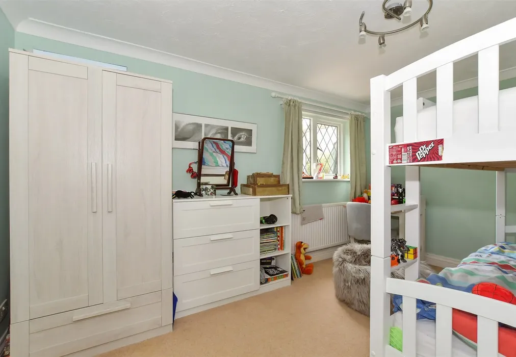 Bedroom 2 - Cuckfield Lane, Warninglid, Haywards Heath, West Sussex - Wards of Kent