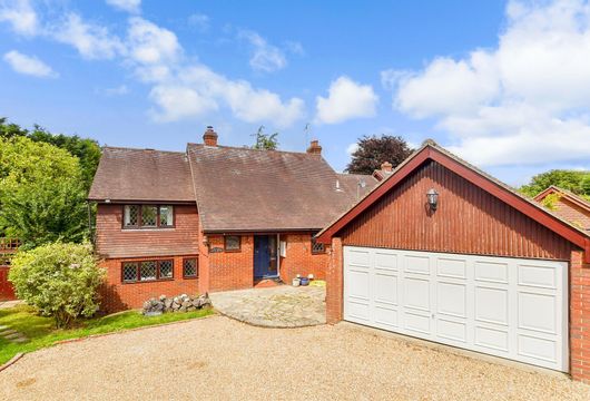 Cuckfield Lane, Warninglid, Haywards Heath, West Sussex - Wards of Kent