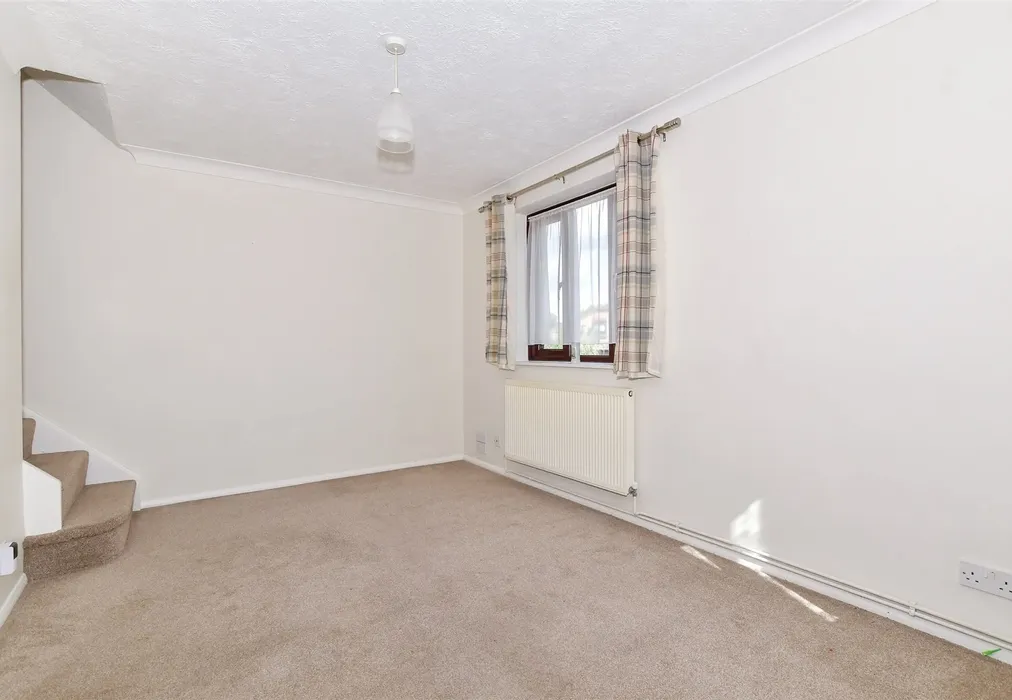 Lounge - Postmill Drive, Tovil Mill, Maidstone, Kent - Wards of Kent