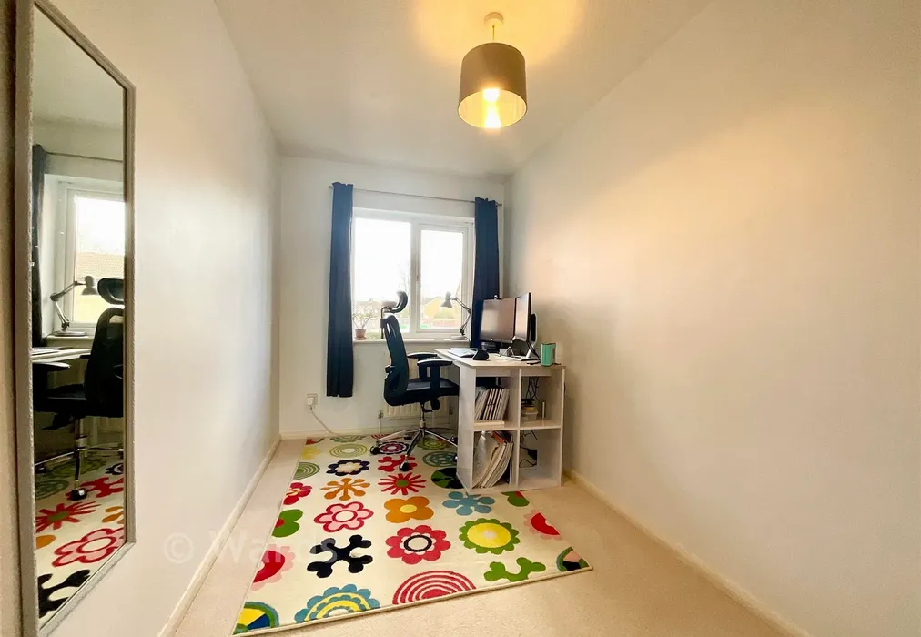 Bedroom 2 - Berwick Way, Sevenoaks, Kent - Wards of Kent