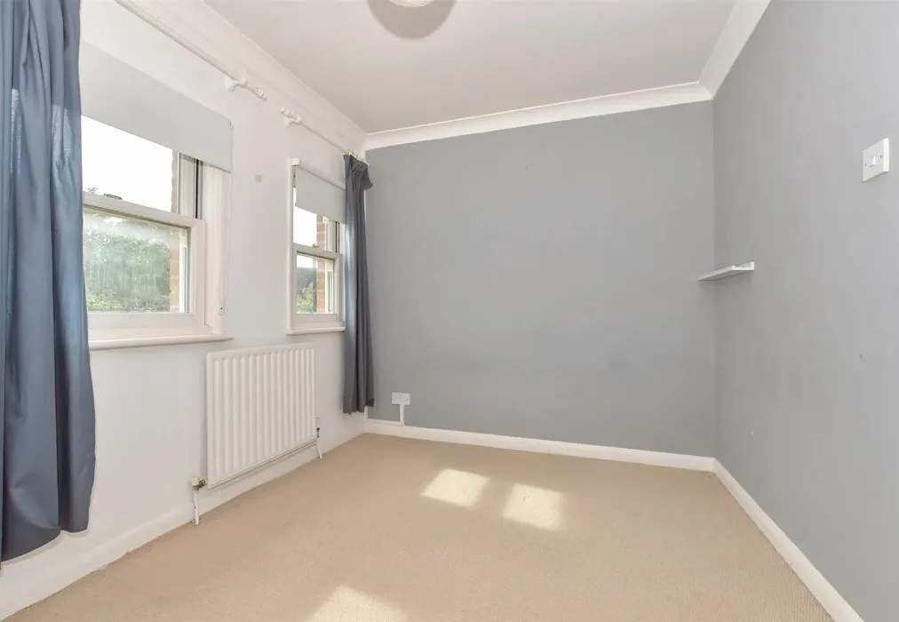 Bedroom 2 - Stream Walk, Whitstable, Kent - Wards of Kent