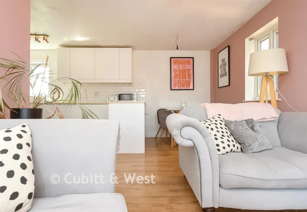 Internal Lifestyle Photograph - Station Approach, Horley, Surrey - Wards of Kent