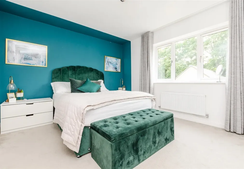 Bedroom 1 - Crete Hall Road, Northfleet, Gravesend, Kent - Wards of Kent