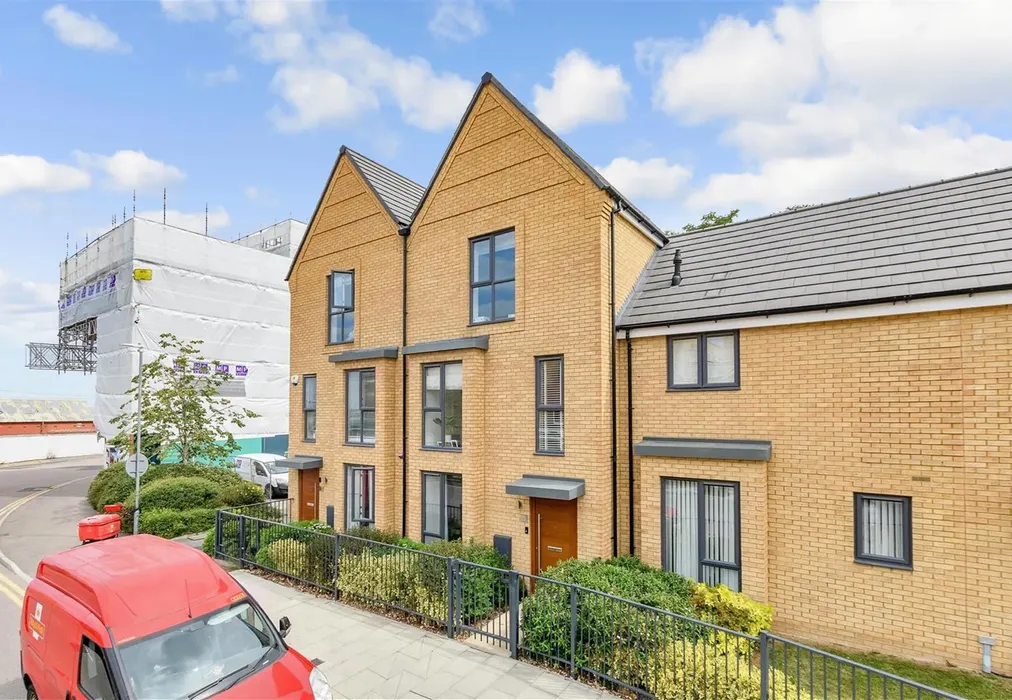 External (Web) - Crete Hall Road, Northfleet, Gravesend, Kent - Wards of Kent