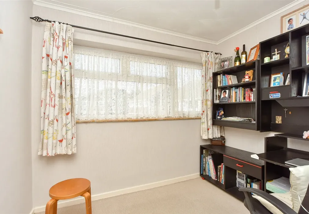 Bedroom 3 - Crossways, Sittingbourne, Kent - Wards of Kent