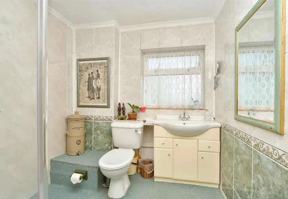 Shower Room - Crossways, Sittingbourne, Kent - Wards of Kent