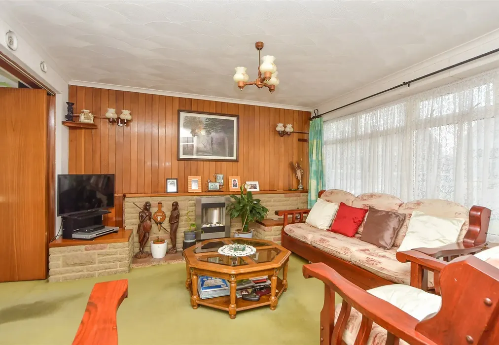 Lounge - Crossways, Sittingbourne, Kent - Wards of Kent