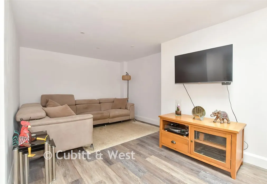 Lounge - Oak Road, Southwater, Horsham, West Sussex - Wards of Kent
