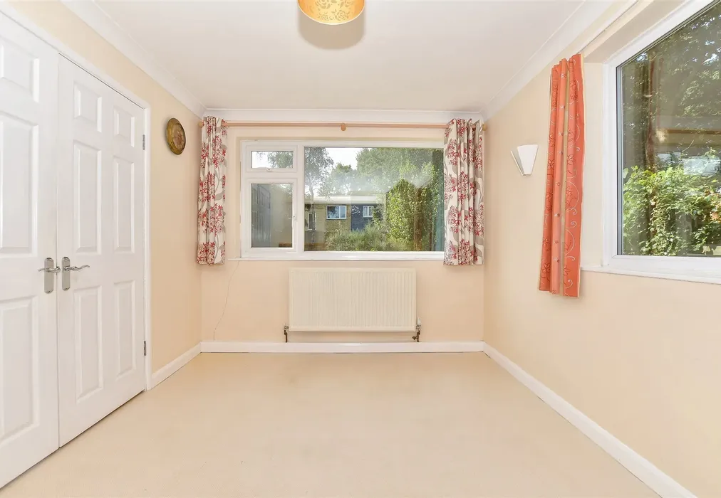Kitchen/ Diner - Turners Avenue, Tenterden, Kent - Wards of Kent