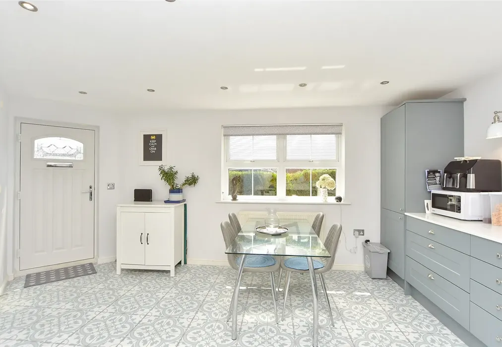 Kitchen/Diner - Premier Way, Kemsley, Sittingbourne, Kent - Wards of Kent