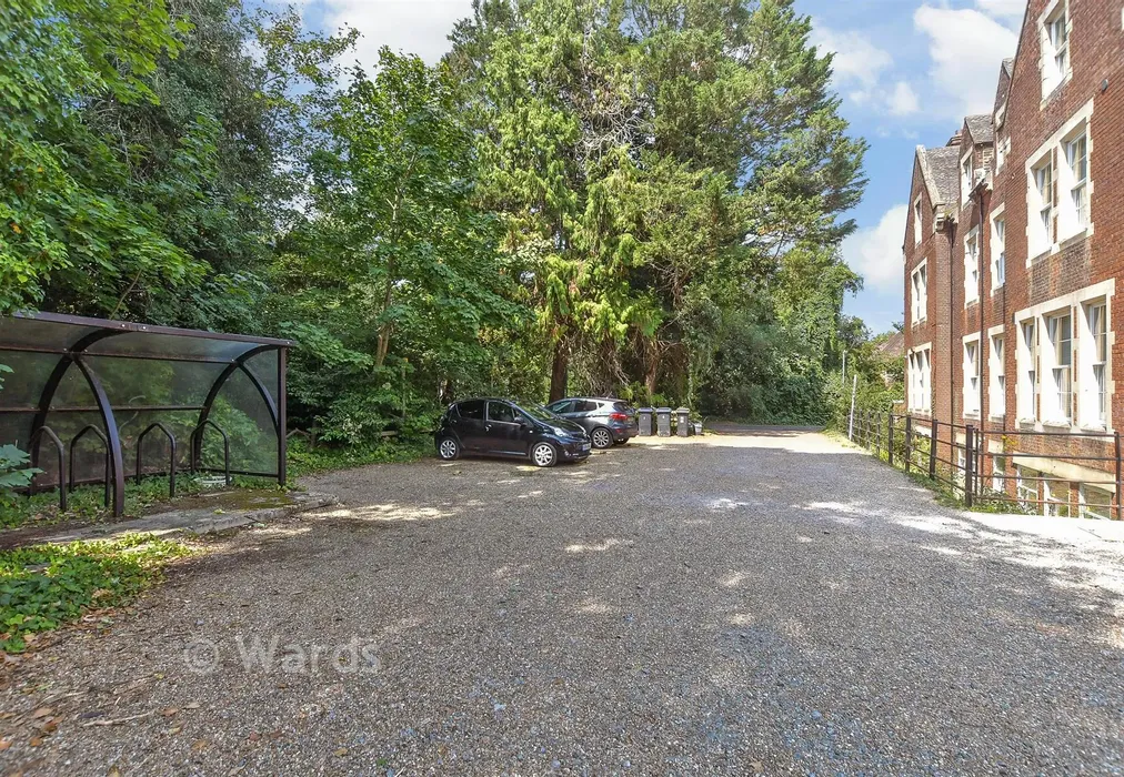 Driveway/Parking - New Dover Road, Canterbury, Kent - Wards of Kent