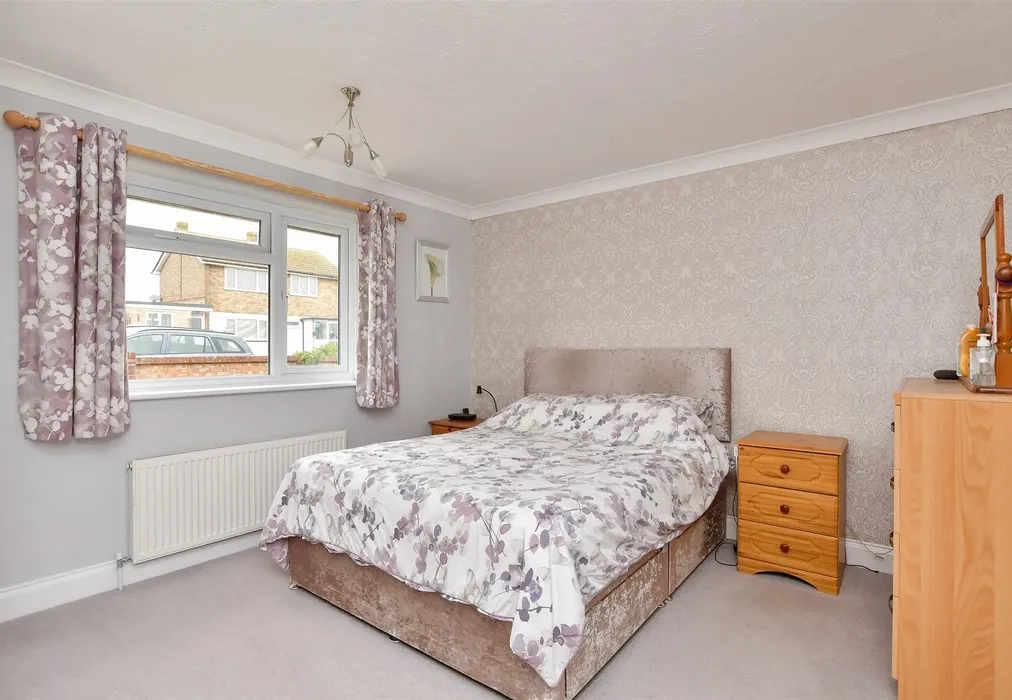 Bedroom 1 - Roderick Avenue, Peacehaven, East Sussex - Wards of Kent