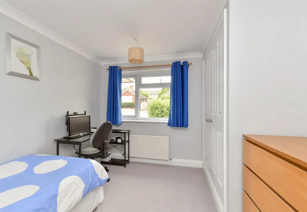 Bedroom 3 - Roderick Avenue, Peacehaven, East Sussex - Wards of Kent