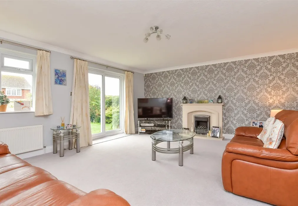 Lounge/ Dining Room - Roderick Avenue, Peacehaven, East Sussex - Wards of Kent