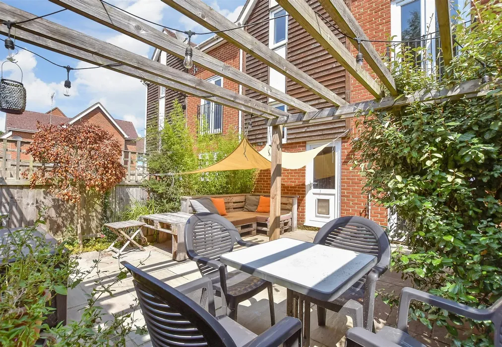 Rear Garden - Rheims Court, Canterbury, Kent - Wards of Kent