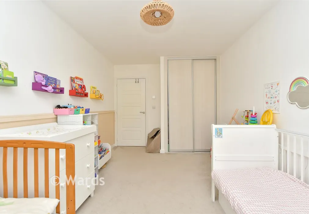 Bedroom 2 - Rapson End, Sittingbourne, Kent - Wards of Kent