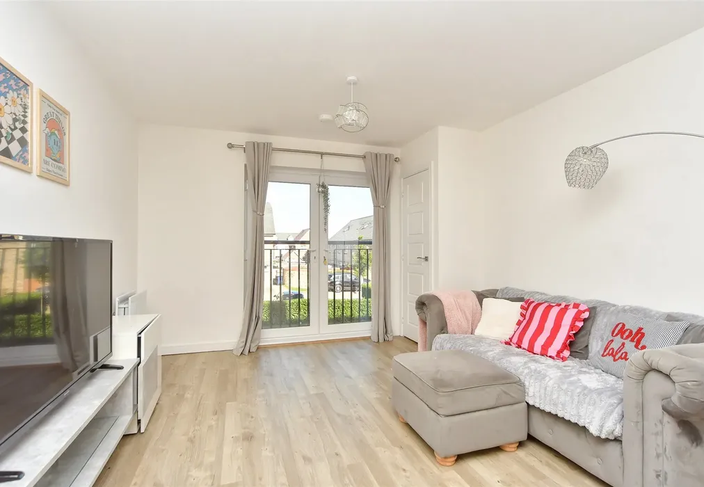 Kitchen/   Living Area - Rapson End, Sittingbourne, Kent - Wards of Kent