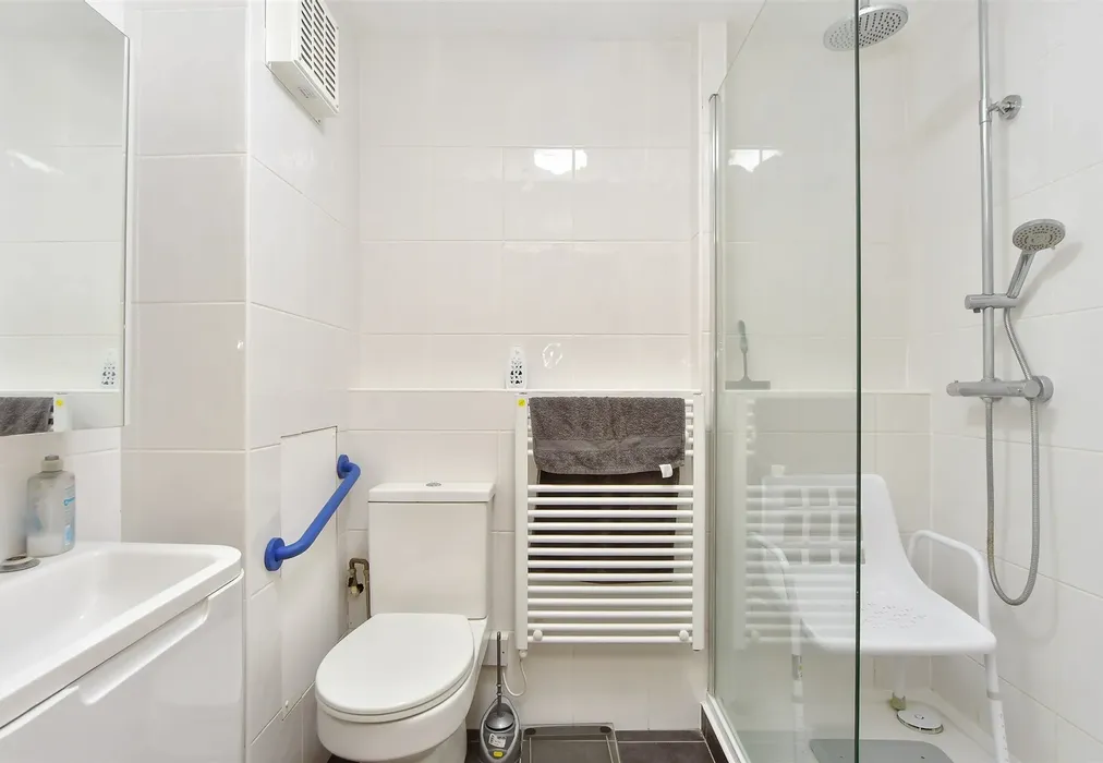 Shower Room - Barkers Court, Sittingbourne, Kent - Wards of Kent
